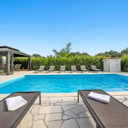Lanab - Private Pool - By Istrabook Veligolji